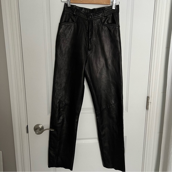 Danier genuine leather straight leg pants size 4 - Picture 1 of 10